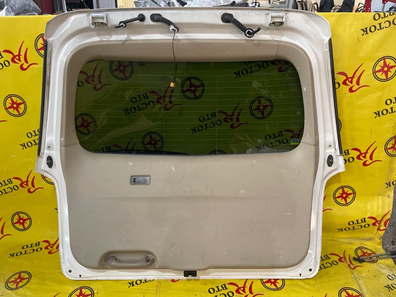 Дверь багажника, 15000 рублей, Красноярск