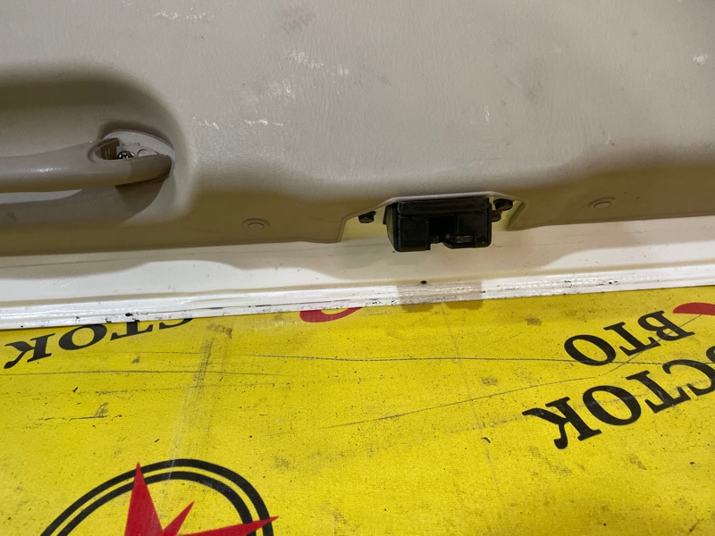 Дверь багажника, 15000 рублей, Красноярск