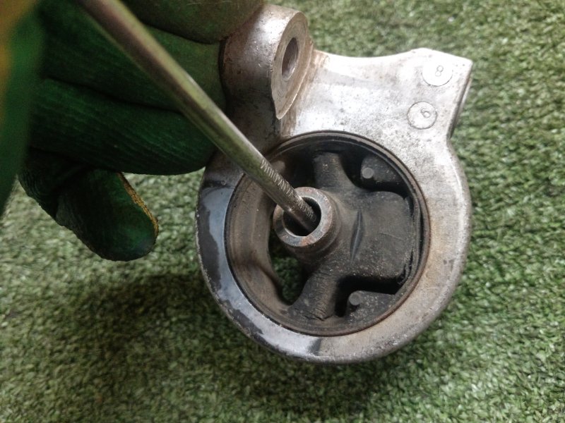 Подушка двигателя, 700 рублей, Красноярск