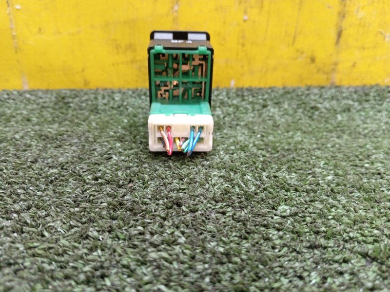 Блок управления зеркалами, 500 рублей, Красноярск