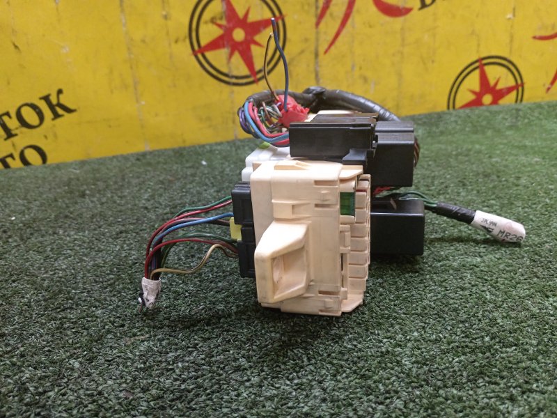 Блок предохранителей салонный, 500 рублей, Красноярск