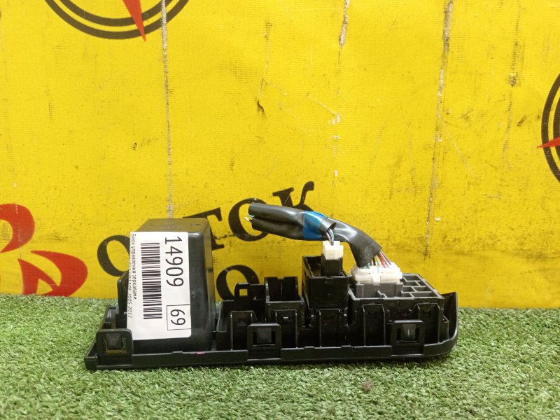 Блок управления зеркалами, 250 рублей, Красноярск