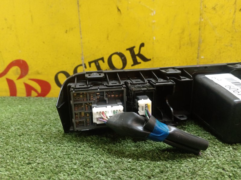 Блок управления зеркалами, 250 рублей, Красноярск