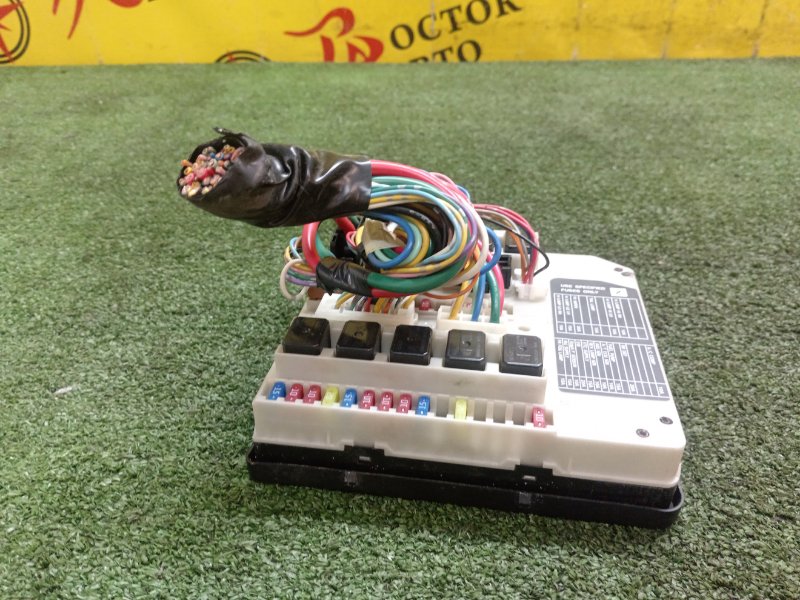 Блок предохранителей салонный, 2000 рублей, Красноярск