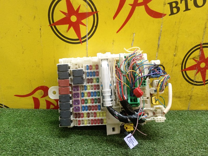 Блок предохранителей салонный, 2000 рублей, Красноярск