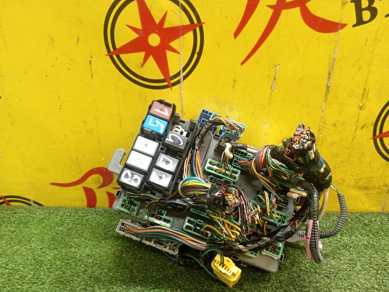 Блок предохранителей салонный, 1000 рублей, Красноярск