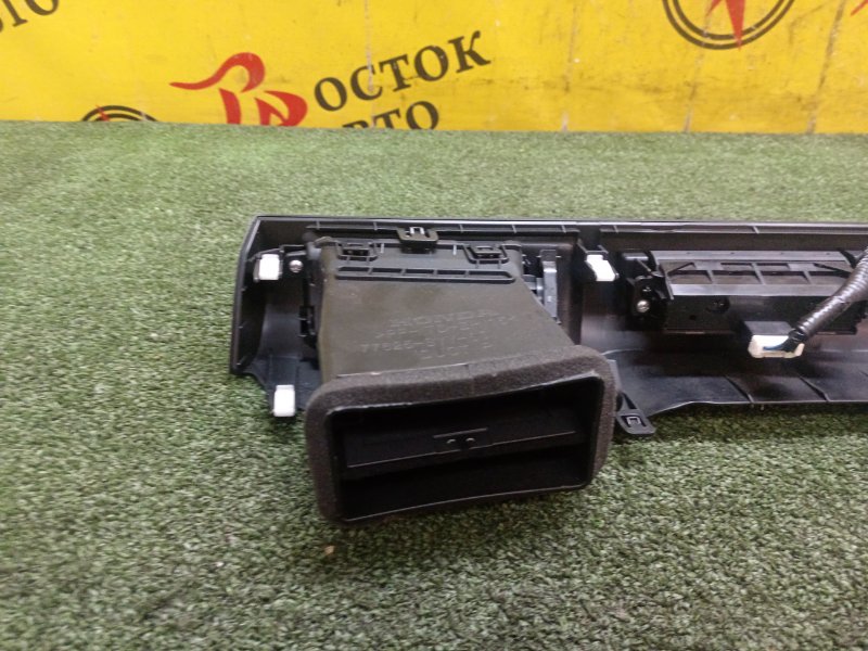 Накладка на торпедо, 500 рублей, Красноярск