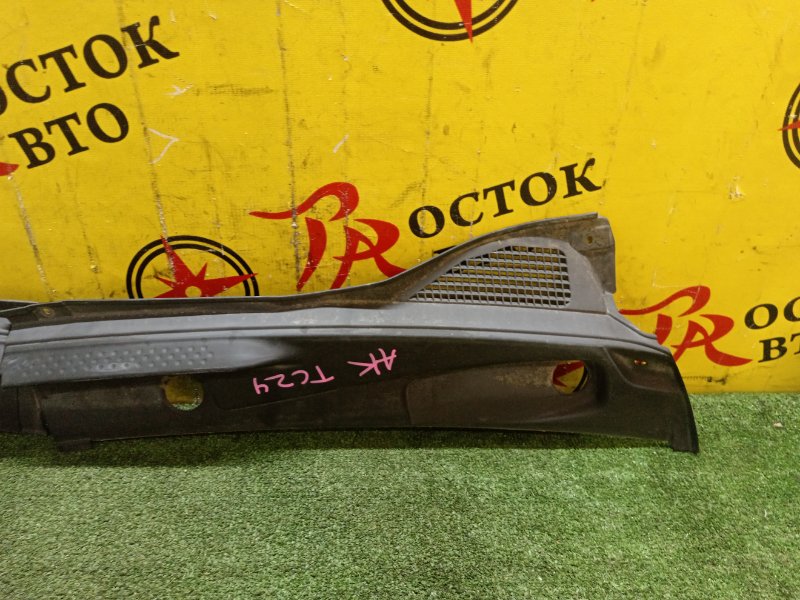 Решетка под лобовое стекло, 300 рублей, Красноярск