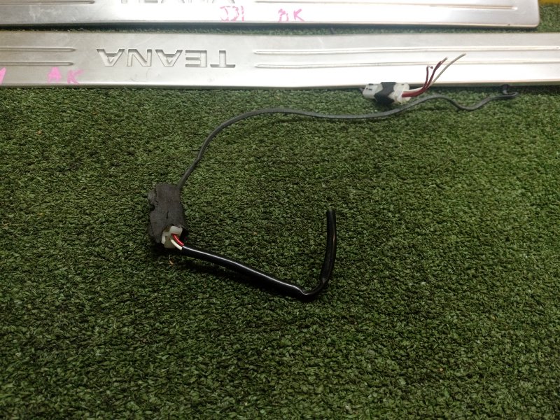 Накладка на порог салона, 2000 рублей, Красноярск