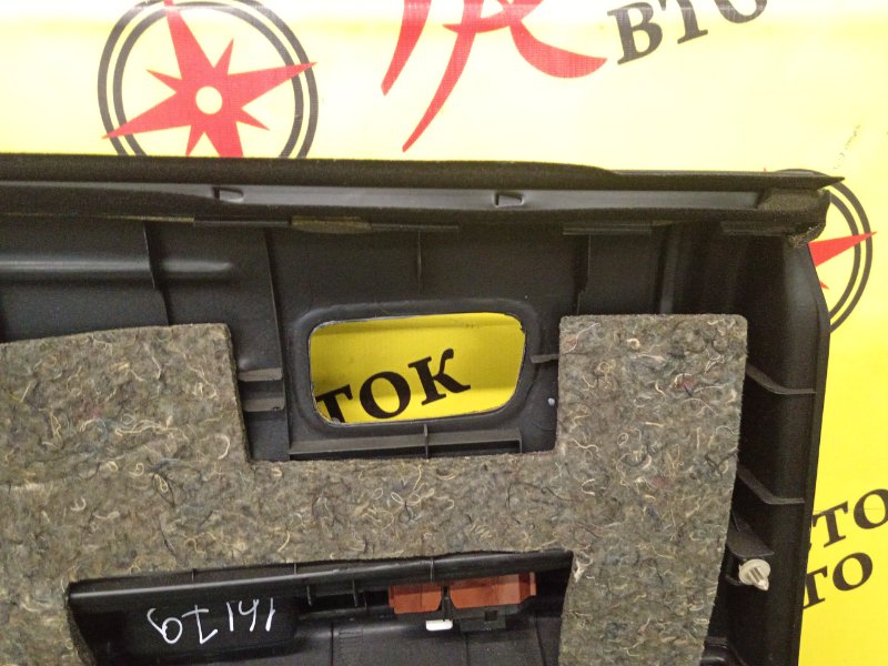 Обшивка боковой двери, 500 рублей, Красноярск