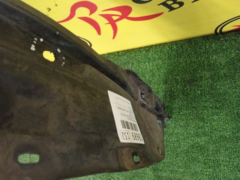 Подкрылок, 400 рублей, Красноярск