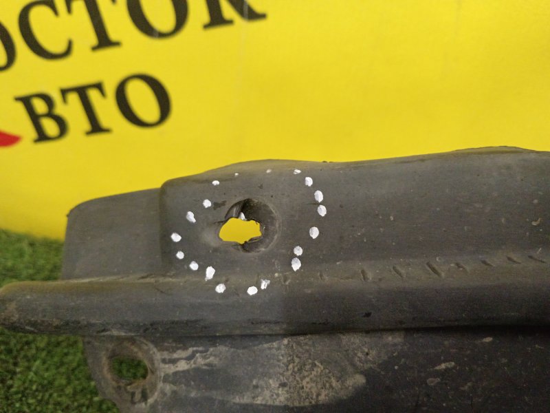 Подкрылок, 400 рублей, Красноярск