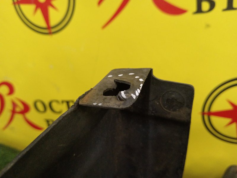 Подкрылок, 400 рублей, Красноярск