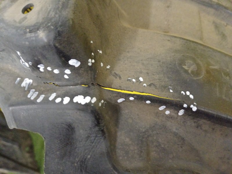 Подкрылок, 2500 рублей, Красноярск