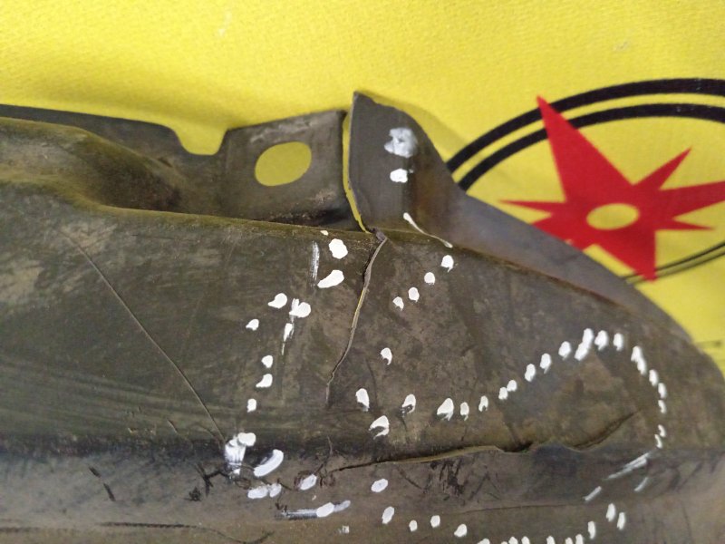 Подкрылок, 2500 рублей, Красноярск