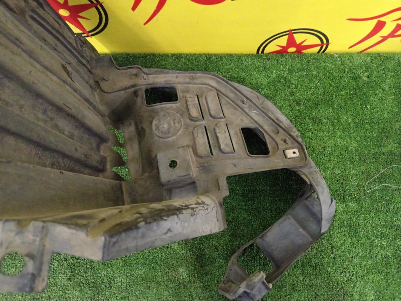 Подкрылок, 500 рублей, Красноярск