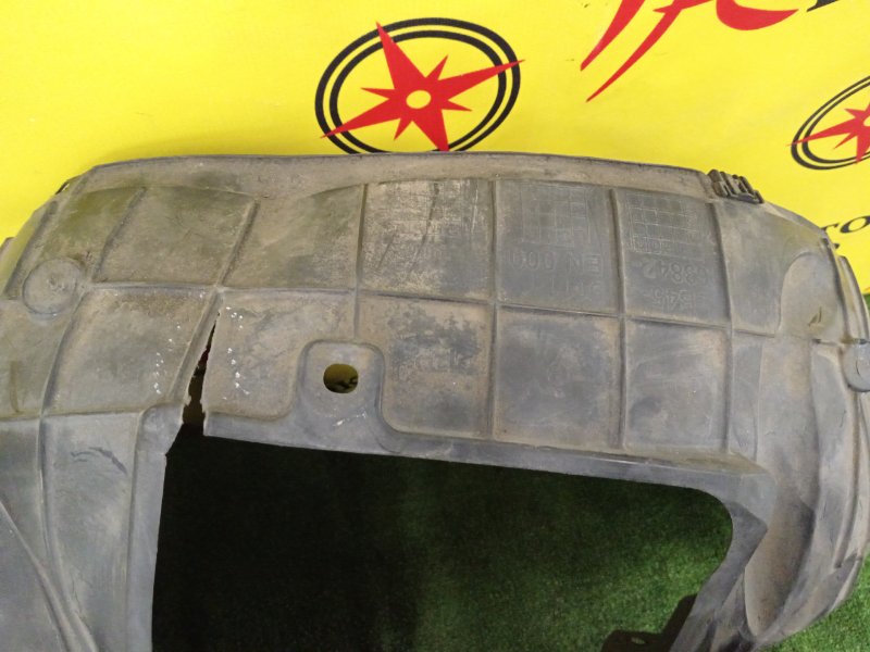 Подкрылок, 400 рублей, Красноярск