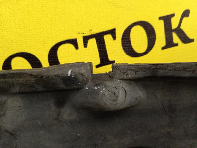 Подкрылок, 400 рублей, Красноярск