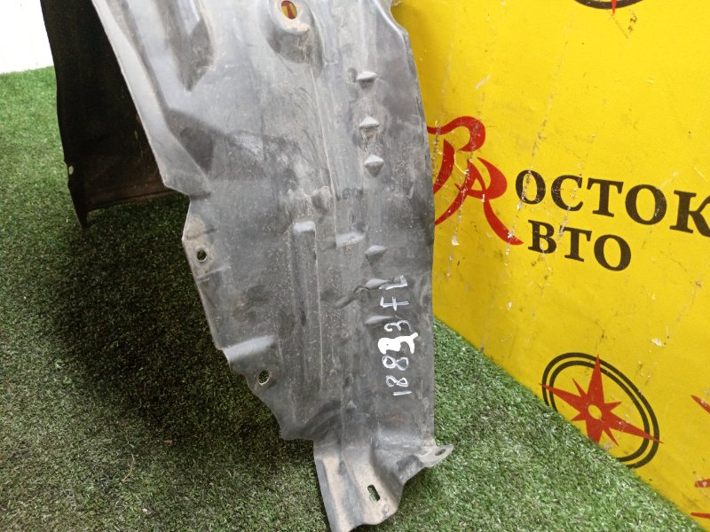 Подкрылок, 300 рублей, Красноярск