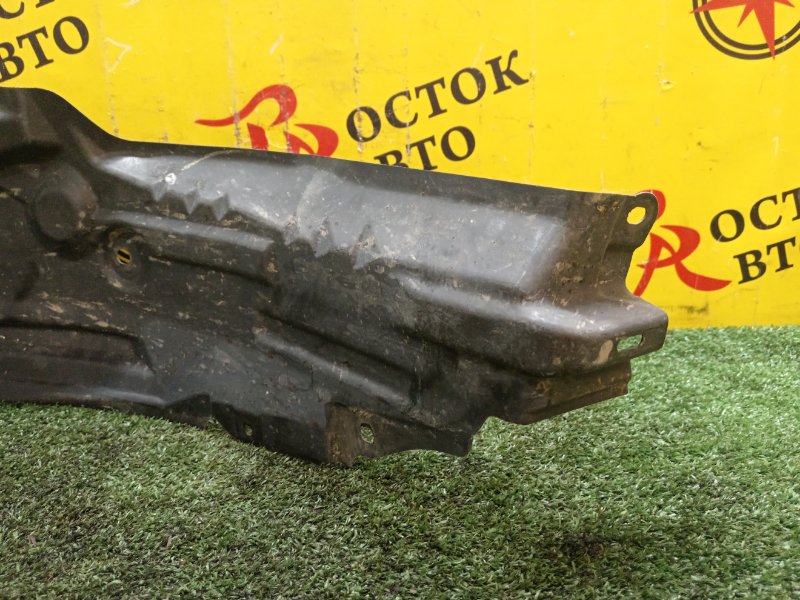 Подкрылок, 300 рублей, Красноярск