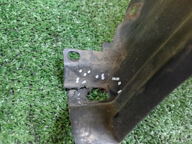 Подкрылок, 500 рублей, Красноярск