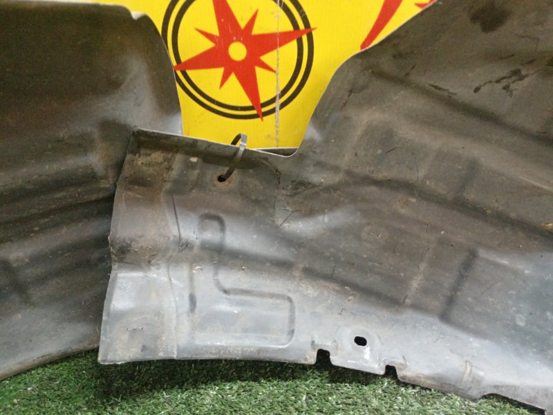 Подкрылок, 500 рублей, Красноярск