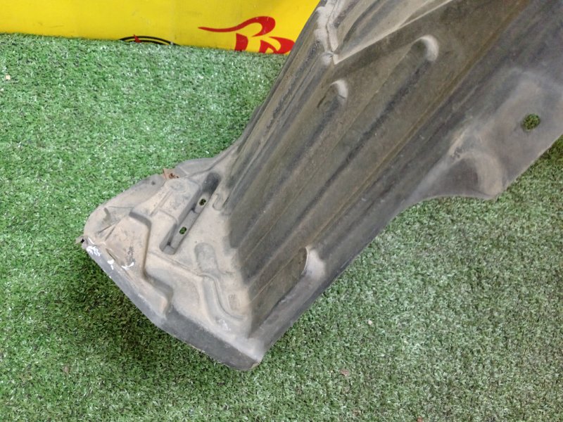 Подкрылок, 600 рублей, Красноярск