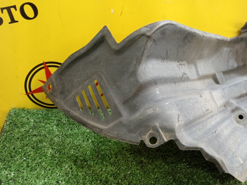 Подкрылок, 500 рублей, Красноярск