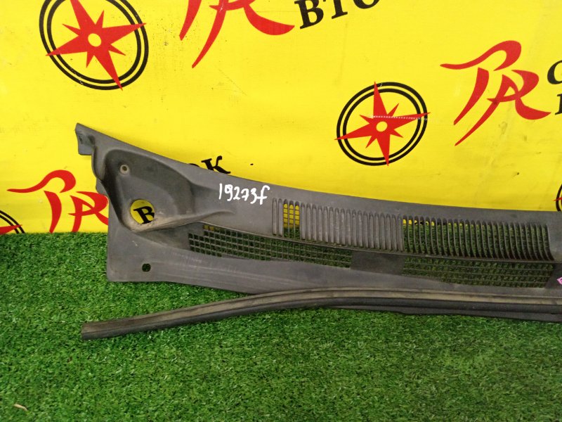 Решетка под лобовое стекло, 200 рублей, Красноярск