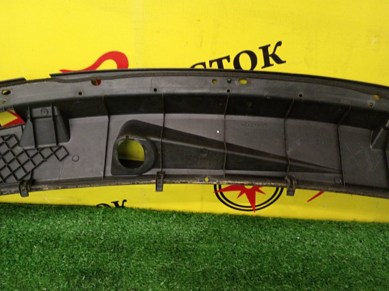 Решетка под лобовое стекло, 300 рублей, Красноярск