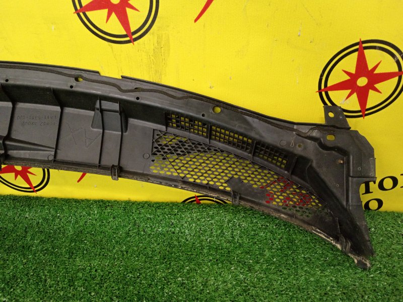 Решетка под лобовое стекло, 300 рублей, Красноярск