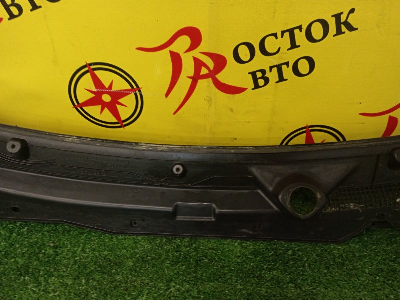 Решетка под лобовое стекло, 300 рублей, Красноярск