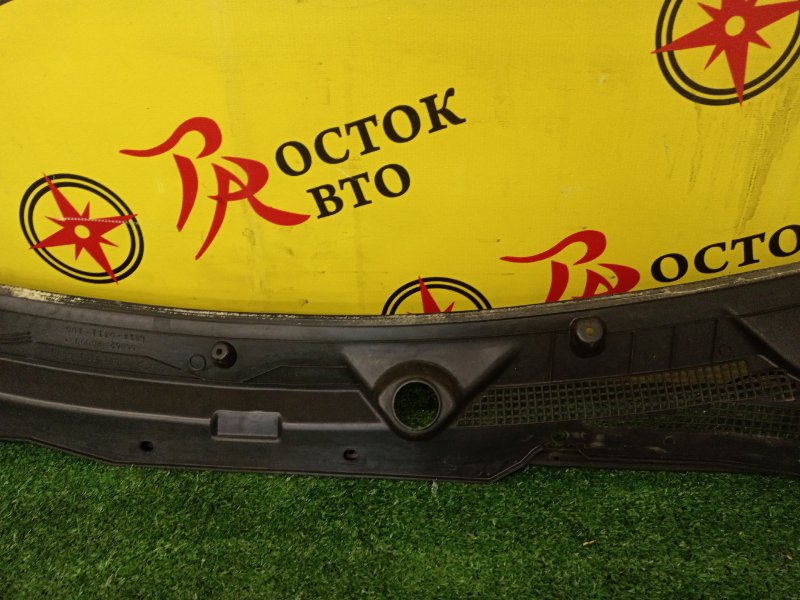 Решетка под лобовое стекло, 300 рублей, Красноярск