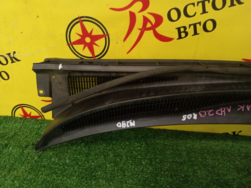 Решетка под лобовое стекло, 200 рублей, Красноярск