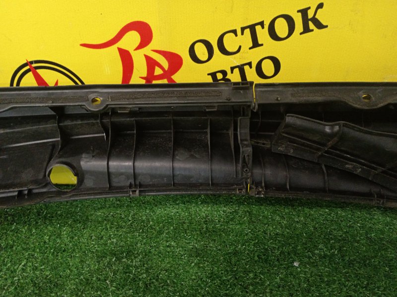 Решетка под лобовое стекло, 200 рублей, Красноярск