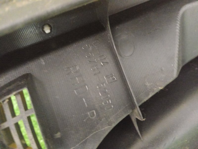 Решетка под лобовое стекло, 200 рублей, Красноярск