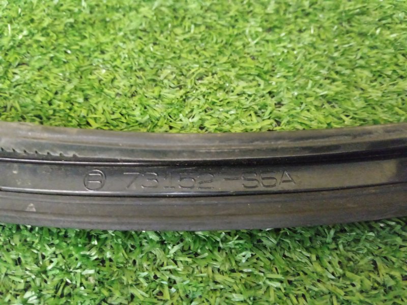 Молдинг лобового стекла, 2400 рублей, Красноярск