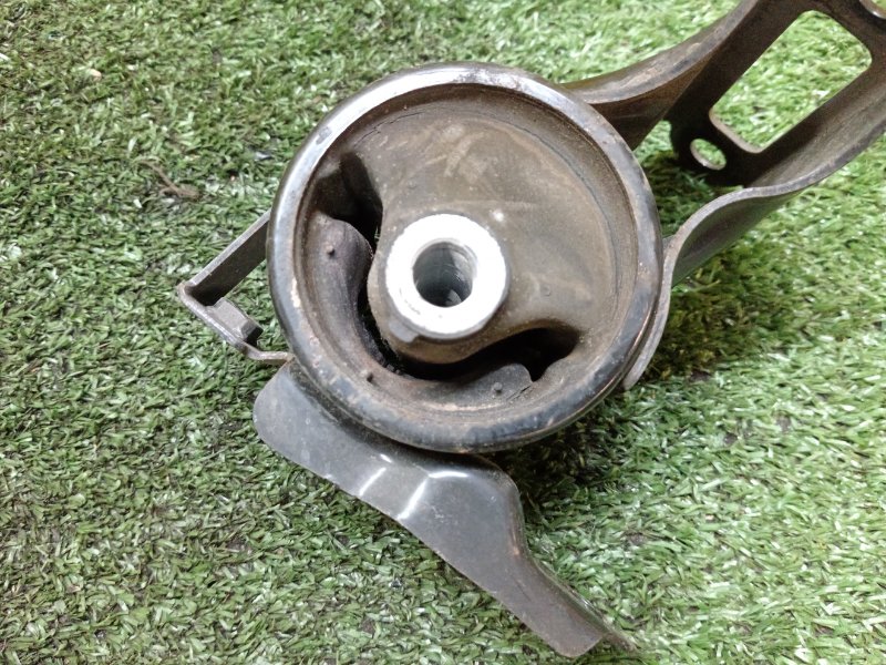 Подушка двигателя, 800 рублей, Красноярск