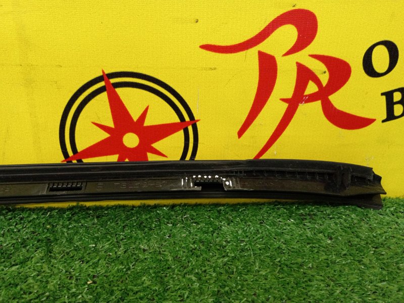 Молдинг лобового стекла, 2500 рублей, Красноярск