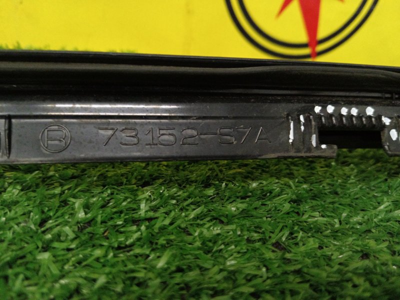 Молдинг лобового стекла, 2500 рублей, Красноярск