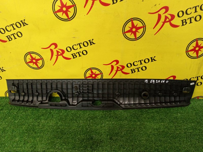 накладка багажника, 2000 рублей, Красноярск