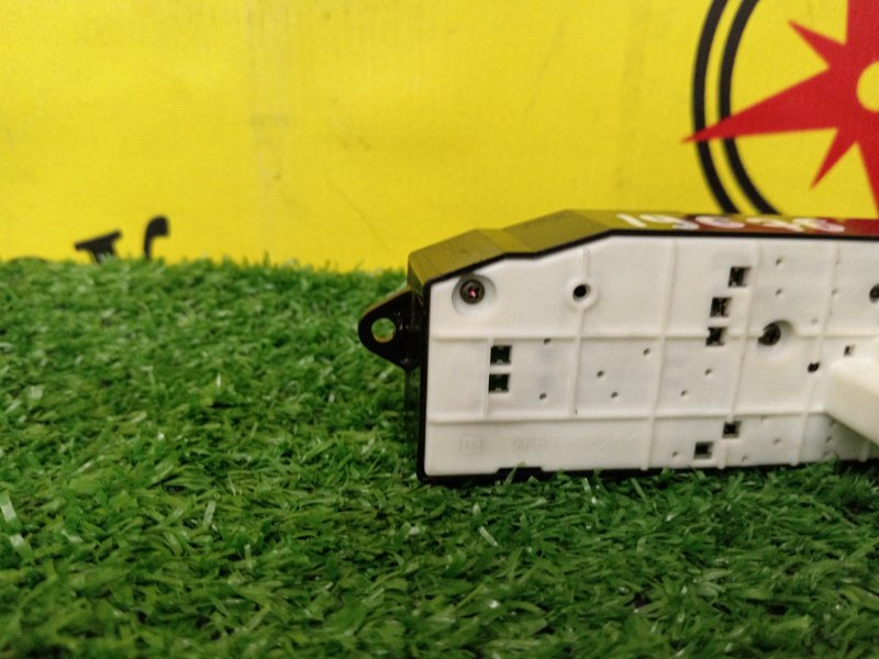 Блок управления стеклоподъемниками, 2000 рублей, Красноярск