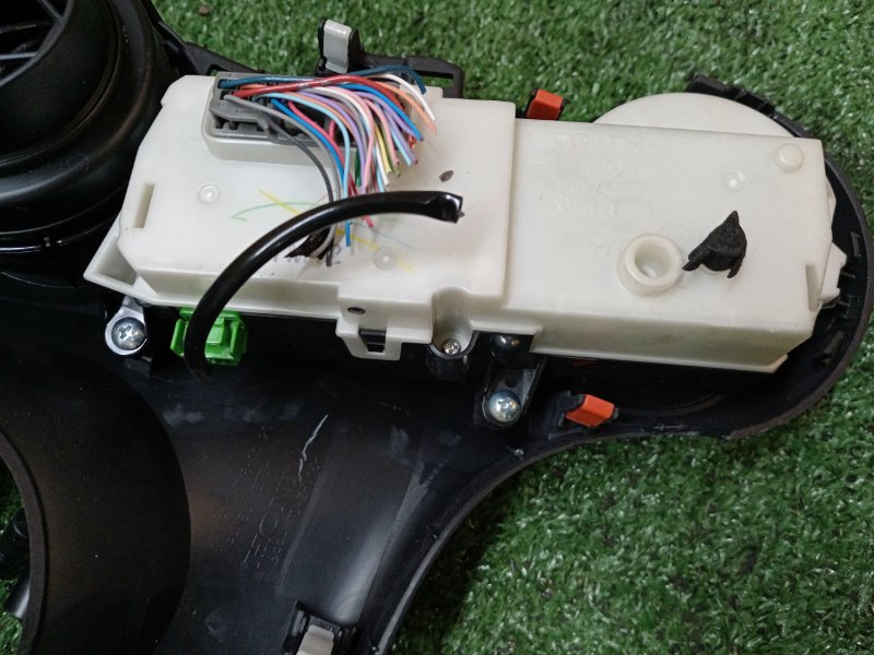 Блок управления климат-контролем, 1000 рублей, Красноярск