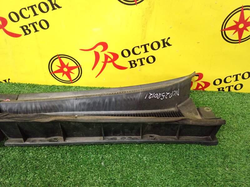 Решетка под лобовое стекло, 300 рублей, Красноярск