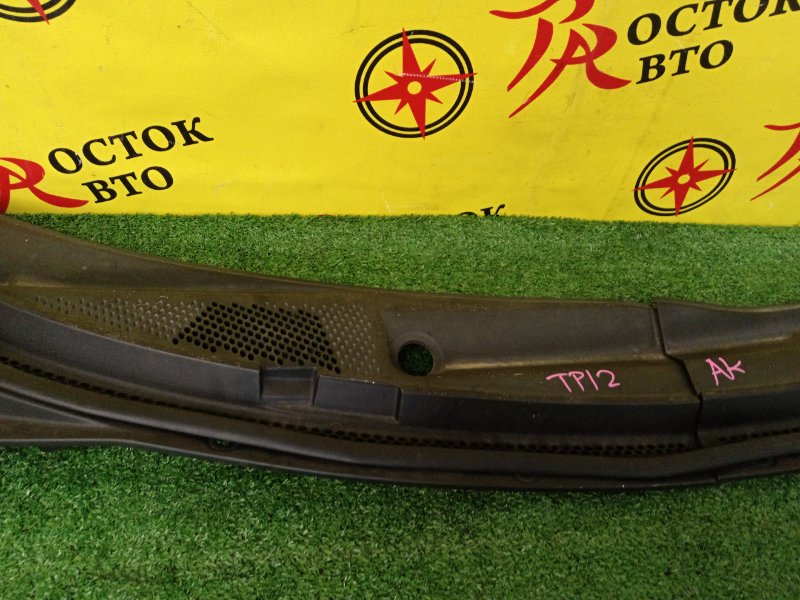 Решетка под лобовое стекло, 300 рублей, Красноярск