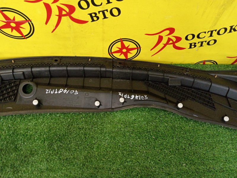 Решетка под лобовое стекло, 300 рублей, Красноярск