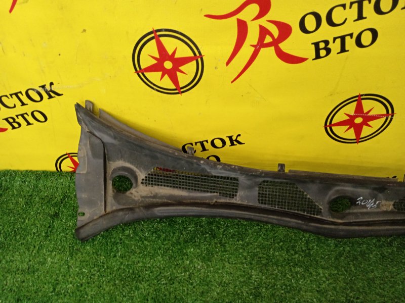 Решетка под лобовое стекло, 300 рублей, Красноярск