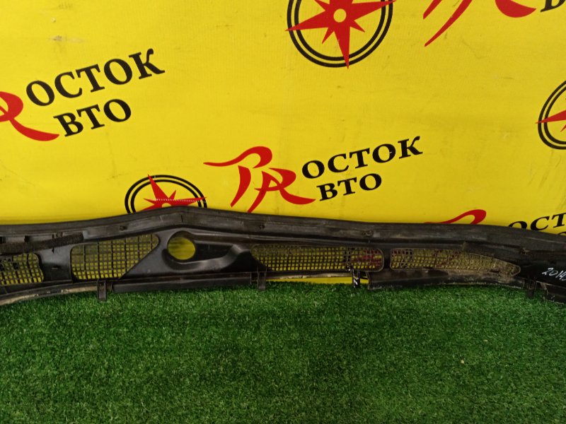 Решетка под лобовое стекло, 300 рублей, Красноярск