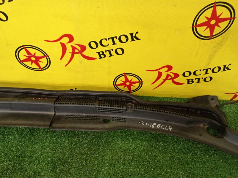 Решетка под лобовое стекло, 500 рублей, Красноярск