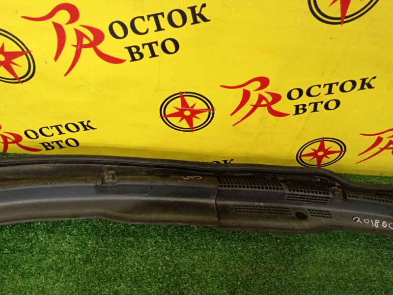 Решетка под лобовое стекло, 500 рублей, Красноярск